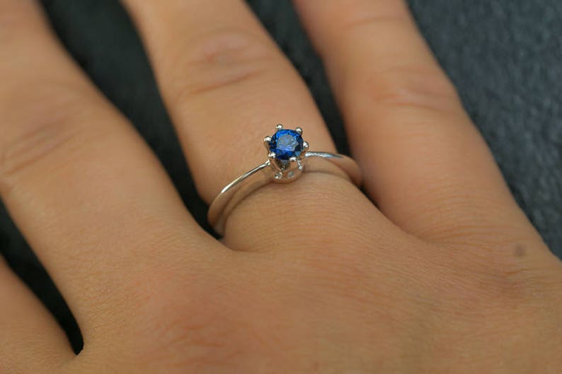 Natural BLUE SAPPHIRE Engagement Ring 14K Gold Sapphire Ring 0,45cts Blue Sapphire Ceylon Sapphire Ring Solitaire Sapphire Ring image 1