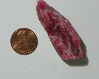 19.8 Grams Rhodonite Crystal Specimen 17x51x19 MM Red Purple