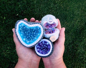 Crochet Crystal Geode Pattern that can open: Fidget toy or Decor (PDF US Terms)