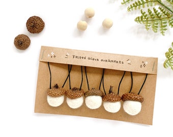 SET OF 5 - Felted Acorns / Black String / Wool Ornaments / Christmas Tree Hangers / Holiday Natural Handmade Home Decor / Wooden Decorations