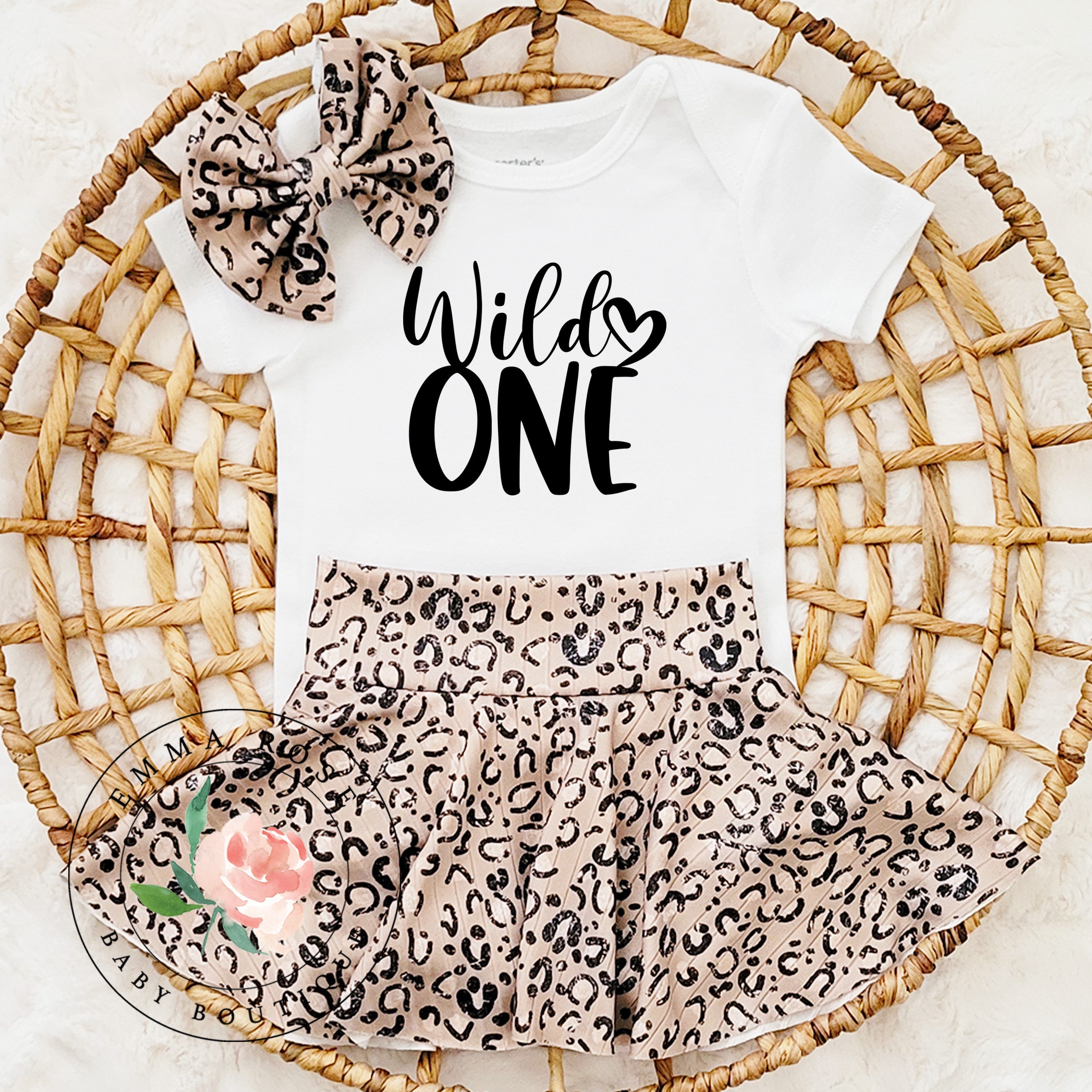 Wild one first birthday outfit girl, wild one birthday, safari birthday, cheetah skirt, zoo jungle animal print 1st birthday outfit, bummies