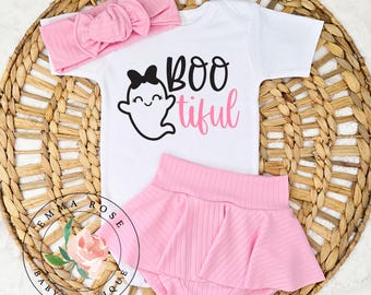Baby girl first Halloween outfit, newborn girl outfit, spooky ghost bootiful shirt, pink skirt, hair bow, skirted bummies, pink halloween
