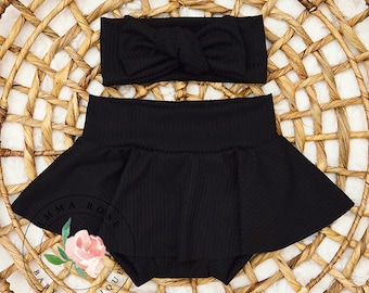 Baby girl black skirted bummies and hair bow, black skirt, Halloween, skirt with bloomers, Fall skirt, high waisted skirt, infants