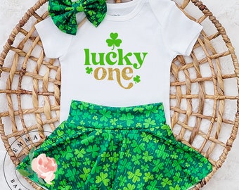 Lucky one first birthday outfit, Lucky one outfit, green and gold lucky one birthday outfit, St Pattys, st patricks day, green clover skirt
