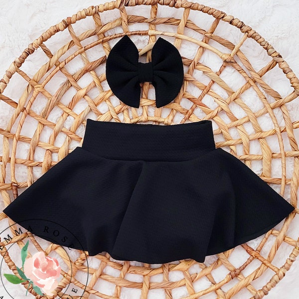 Baby black skirt with shorts, solid color black bummie skirt, skirted bummies, skorts, toddler bummies, baby fall clothes, toddler skirt