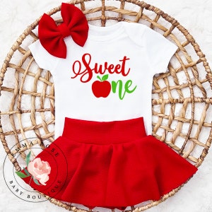 Baby girl apple first birthday outfit with a matching hair bow, sweet one apple 1st birthday outfit, red baby skirt, bummies, apple birthday