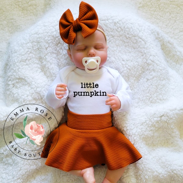 Baby girl fall outfit with matching hair bow, little pumpkin outfit, first Thanksgiving outfit, Fall baby clothes, burnt orange skirt, gift