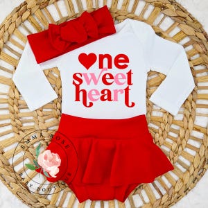 One sweetheart first birthday outfit girl, Valentines first birthday gift, one sweet heart 1st birthday outfit, baby girl valentines outfit