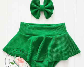 Baby girl green skirted bummies with a matching hair bow, green skirt, skirt with shorts, skirt with bloomers