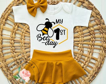 First bee day outfit, bumble bee first birthday outfit, honey bee 1st birthday outfit, happy bee day, sweet to bee one party skirted bummies