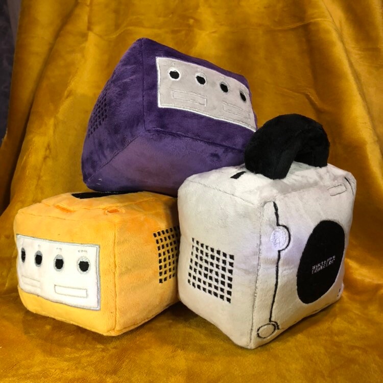 ゲームキューブぬいぐるみ *受注生産、色をお選びください