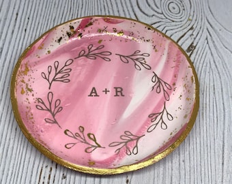 Personalized Jewelry Dish, Monogram Ring Dish,  Personalized Ring Dish, Gifts for Her, Bridesmaids Gifts, Gifts for Mom, Ring Dish