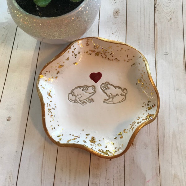 Frog Ring Dish: Handmade Polymer Clay Trinket Holder