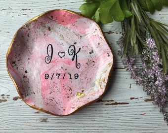 Personalized Jewelry Dish, Wedding Date Ring Dish, Gifts for Her, Bridesmaids Gifts, Gifts for Mom, Engagement Gift, Gift For Bride, Wedding