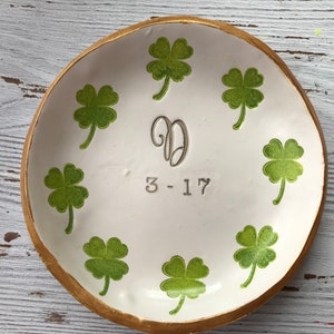 personalized shamrock ring dish, personalized bridal gift, personalized gift for bridesmaids, gifts for March birthdays, shamrock decor