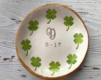 personalized shamrock ring dish, personalized bridal gift, personalized gift for bridesmaids, gifts for March birthdays, shamrock decor