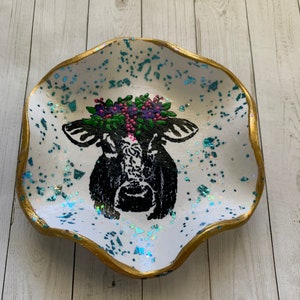 Cow Ring Dish, Heifer Ring Dish, Calf Ring Dish, Cow Gifts, Cow Decor, Farmhouse Decor, Farmhouse Gifts, Farmhouse Ring Dish, Cow Jewelry,