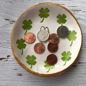 personalized shamrock ring dish, personalized bridal gift, personalized gift for bridesmaids, gifts for March birthdays, shamrock decor image 4