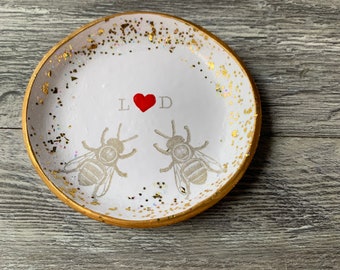 Bee Ring Dish, Bee Gifts, Wedding Bee Jewelry Dish, Bee Catchall, Bee Dish, Gift For Couples, Gift For Bride, Bee Engagement Gifts, Bee Love