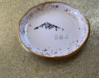 Personalized Ring Dish, Anniversary Gift, Mountain Gift, Mountain Jewelry, Custom Wedding Gifts, Ring Dish, Jewelry Organizer, Gifts For Her