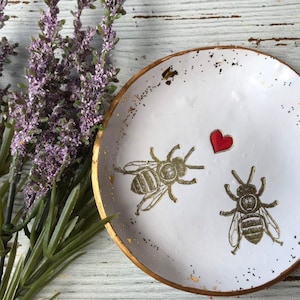 Bee Ring Dish, Bee Gifts, Wedding Bee Jewelry Dish, Bee Catchall, Bee Dish, Gift For Couples, Gift For Bride, Bee Engagement Gifts, Bee Love