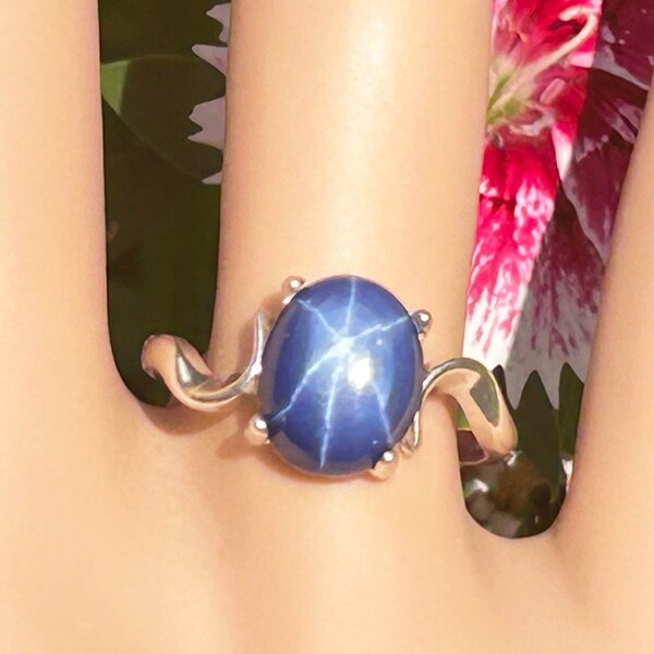 Navy Blue 6 Ray Star Sapphire Ring / .925 Sterling Silver / 3.30 Ct 10 x 8 mm Natural Star Sapphire / Solitaire Ring