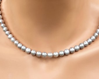 Natural Grey Freshwater Pearls / AA quality Near Round / Thick Nacre 5.5 to 6 mm Rare Light Grey / .925 Sterling Silver
