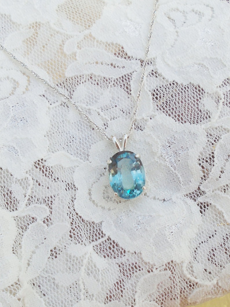 Sterling Silver Natural Sapphire Hand Cut Necklace June Birthstone Purple to Teal Green Color Change 8.60 Ct 13.01 x 9.64 mm Sapphire