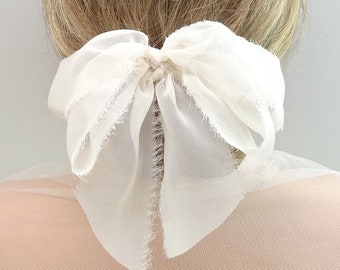 Bridal hair bow, wedding hair bow, chiffon hair bow, wedding hair accesories, ivory chiffon hair bow, Style 370