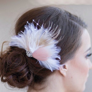 Pince à cheveux mariée plume, fard à joues rose / Ivoire mariage Accessoires cheveux, bandeau de mariage, accessoires de cheveux de mariée plume Style 259 image 1