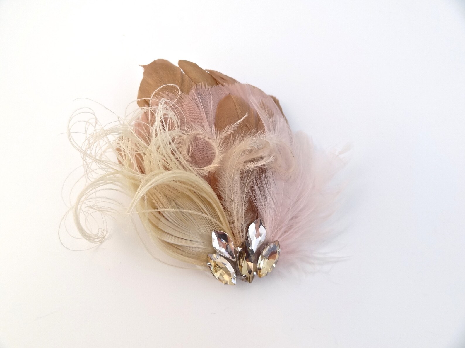 bridal headpiece with feathers
