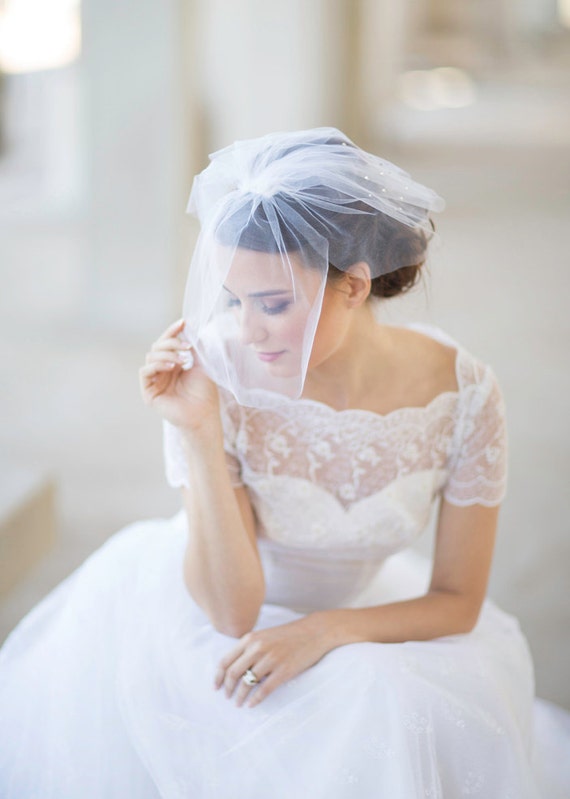 short wedding veils with crystals