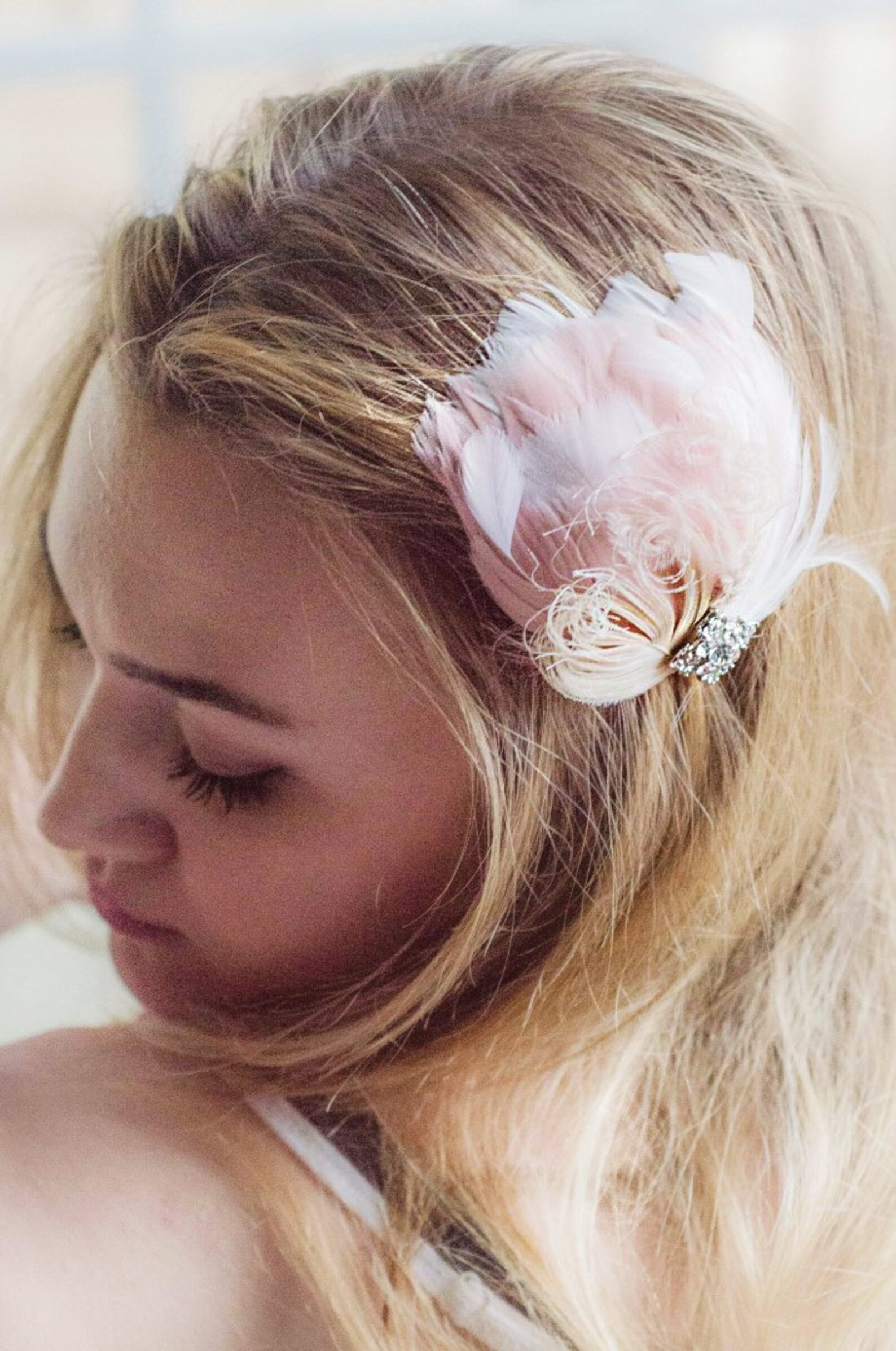 bridal headpiece with feathers