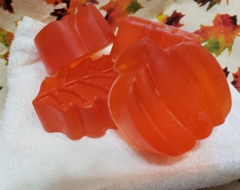 Set of 4 pumpkin handmade glycerin soaps, fragrance in apple cider donut, kids, holidays, hostess gifts. amazing scent. self care