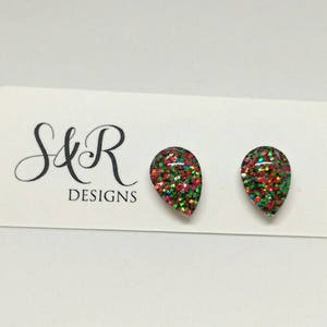 Teardrop Red Green Glitter Earrings, Sparkly Christmas Studs, Teardrops Glass Glitter Resin Studs, made of Stainless Steel 10mm X 15mm image 3