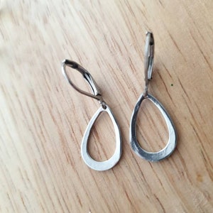 Teardrop Leverback Hammered Drop Earrings, Stainless Steel Dangle Leverback, threaders or Hook Earrings in Silver or Gold image 2