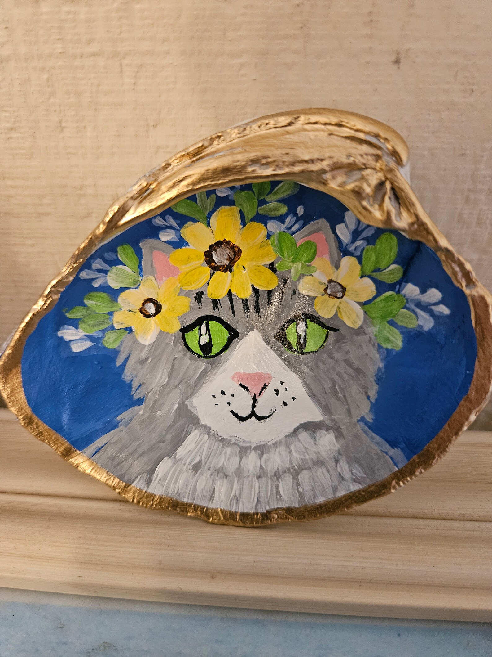 Hand-painted Shell, Artwork on Seashell, Gray Cat With Floral Wreath ...
