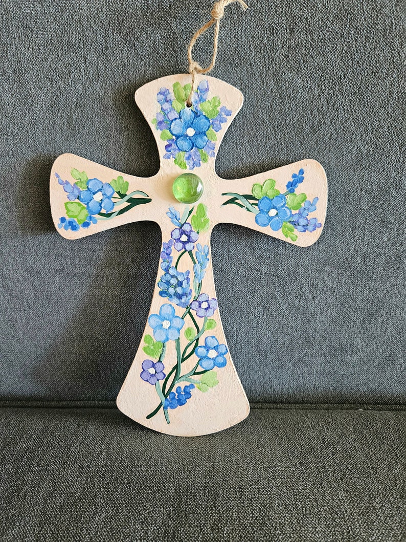 Croix florale en bois pour mur, Croix peinte décorative, Décoration spirituelle, Cadeau de baptême, Décoration de croix, Cadeau de première communion, Sally Crisp image 2