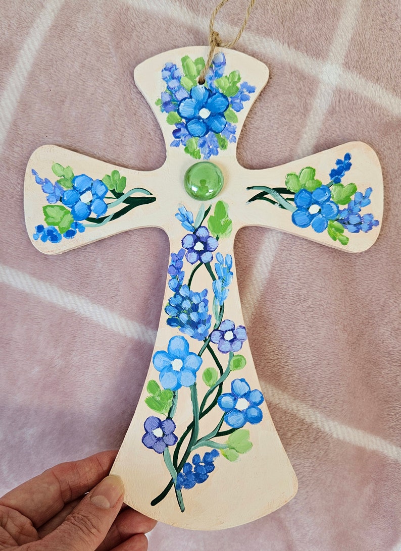 Croix florale en bois pour mur, Croix peinte décorative, Décoration spirituelle, Cadeau de baptême, Décoration de croix, Cadeau de première communion, Sally Crisp image 8