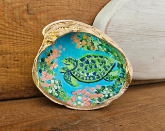 Hand-Painted Shell, Turtle Painted Shell, Sea Turtle Painted Seashell, Sea Turtle Art, Turtle Gift, Turtle Lover, Small Gift, Sally Crisp