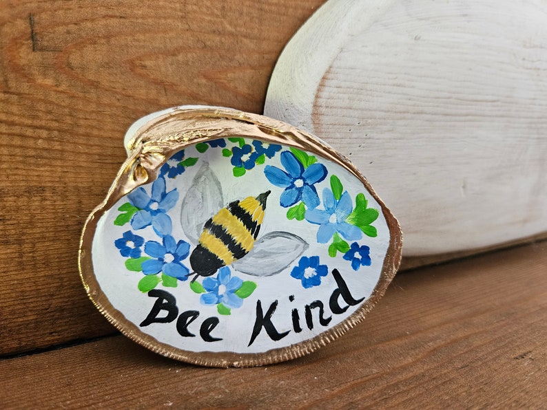 Hand-Painted Shell, Kindness Word Art, Bee Kind, Painted Seashell, Bumble Bee Art, Trinket Dish, Clam Shell Decor, Ring Dish, Sally Crisp image 4