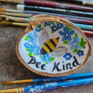Hand-Painted Shell, Kindness Word Art, Bee Kind, Painted Seashell, Bumble Bee Art, Trinket Dish, Clam Shell Decor, Ring Dish, Sally Crisp image 5