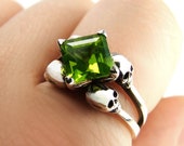 Witches Ring with Skulls and Natural Green Gemstone for Taurus - ZORYA by KIPKALINKA