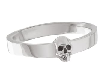 SOKAR - Kleiner und schlichter Totenkopf Ring, Goth Bräutigam Ring - Alle Größen