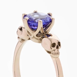 WANDA Tanzanite Skull Ring in Solid 14K Rose Gold, Alternative Engagement Ring, Anniversary, Gift For Her, Bridal
