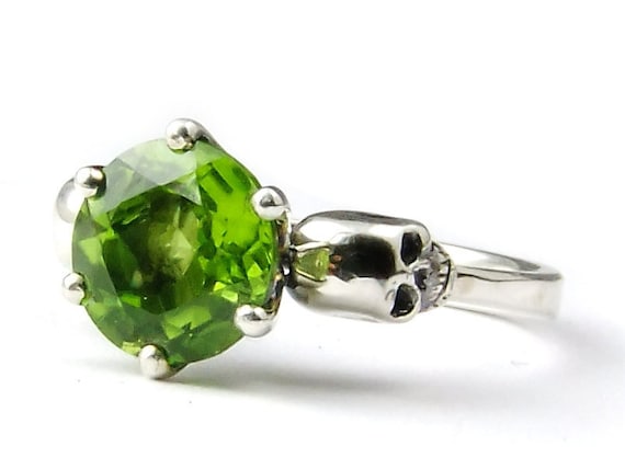 Dainty Goth Ring WANDA with Poison Green Gemstone