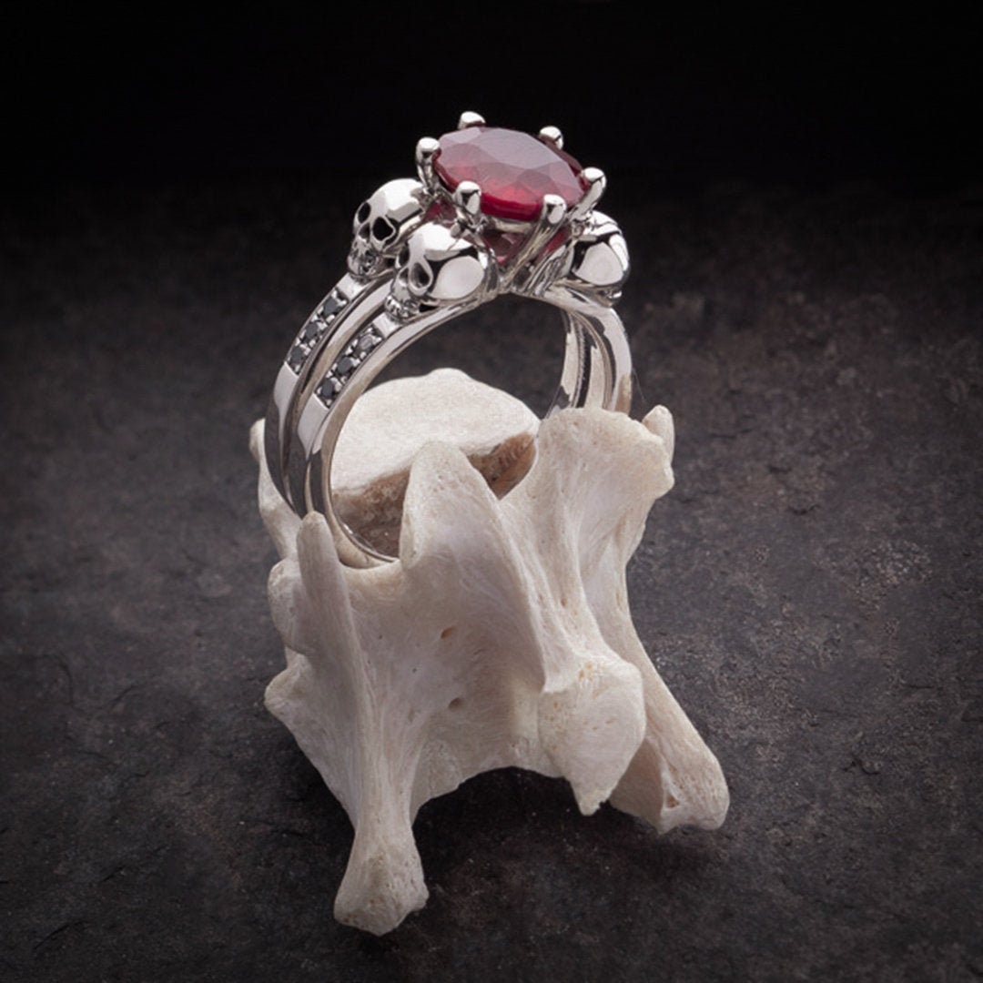 MEN WOMEN Ruby & Black Spinel Gemstone Antique Silver Skull Ring Size 6 7 8 9 