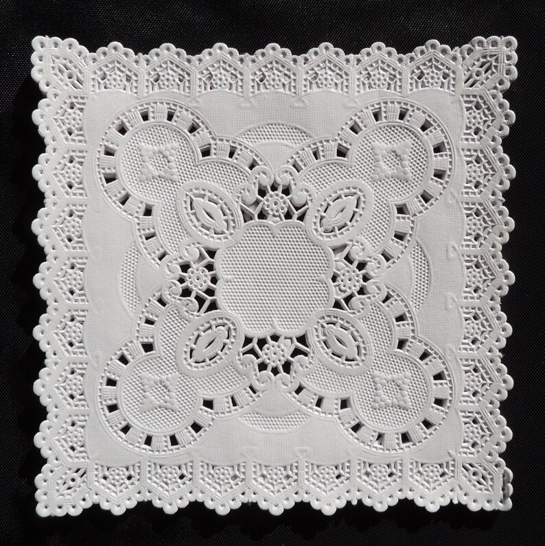 5 SQUARE Paper Lace WHITE Doilies Square White Doily Etsy
