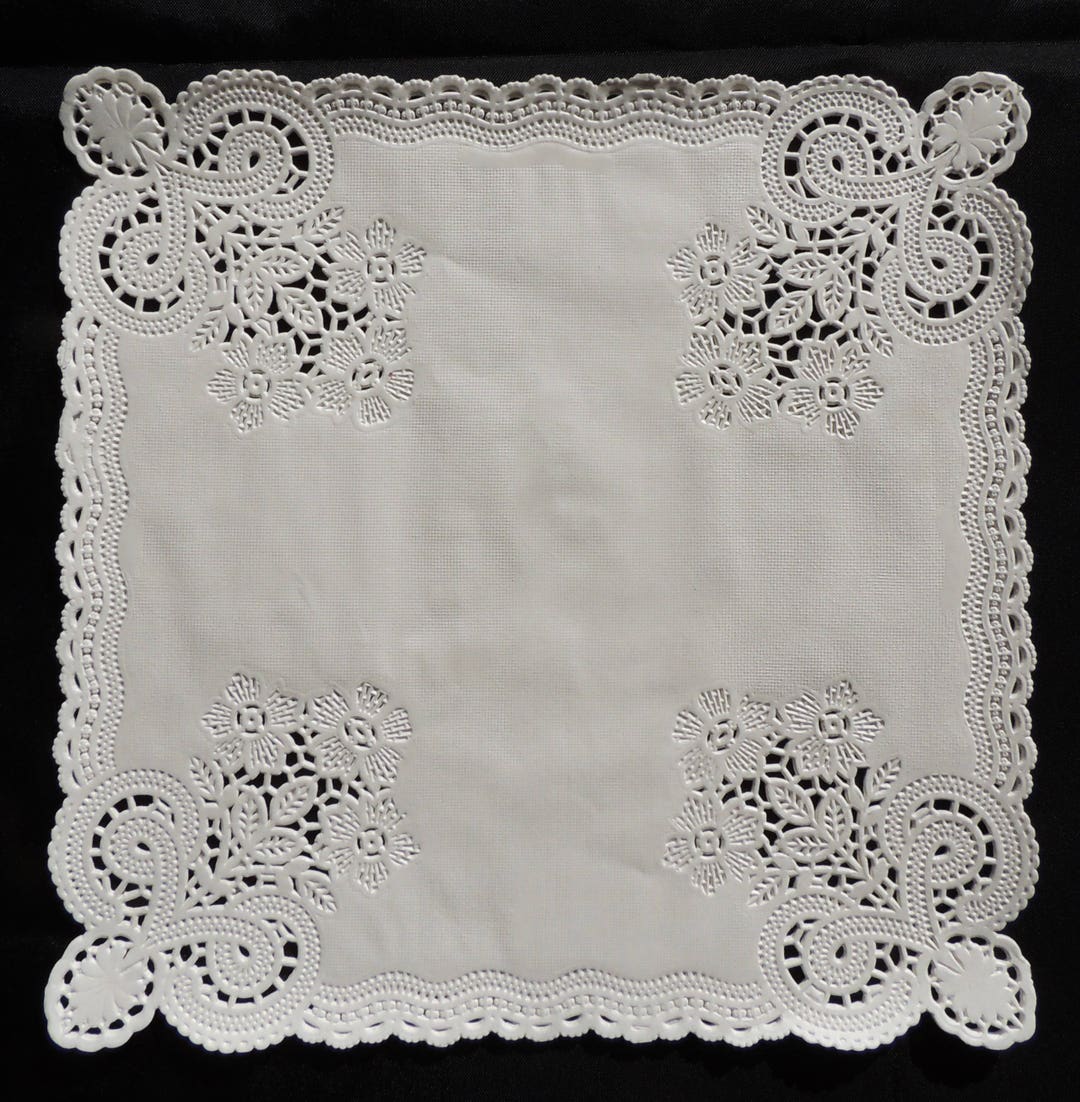 10 SQUARE Paper Lace WHITE Doilies Square White Doily - Etsy