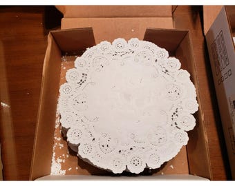 500 - 8" Vintage WHITE FRENCH LACE Paper Doilies by Royal Lace | Free Shipping!